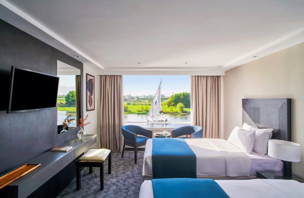 Mövenpick MS Royal Lily Cruise photo 2