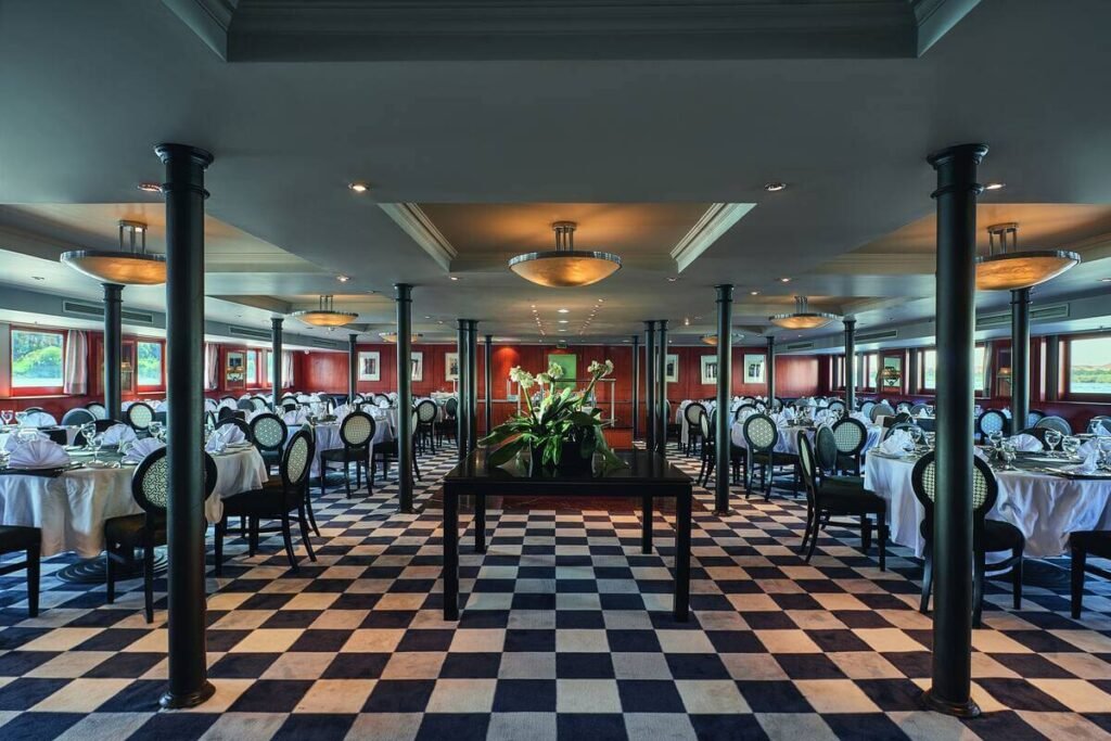 Mövenpick MS Sun Ray Cruise photo 3