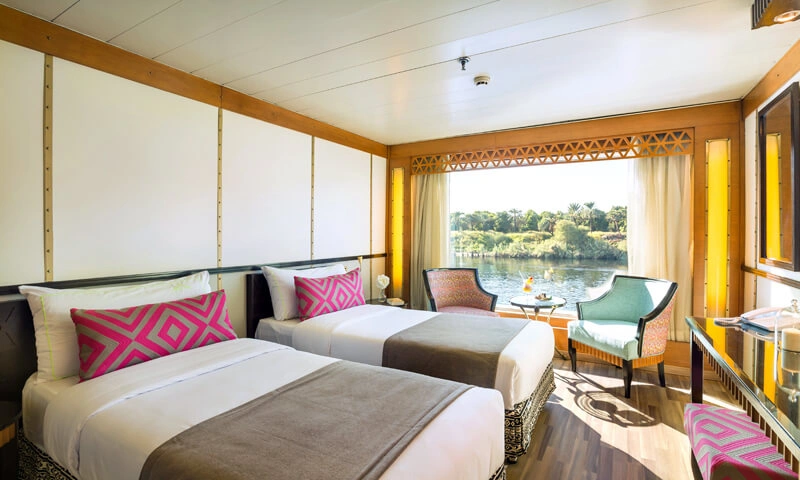 Alyssa Nile Cruise photo 4