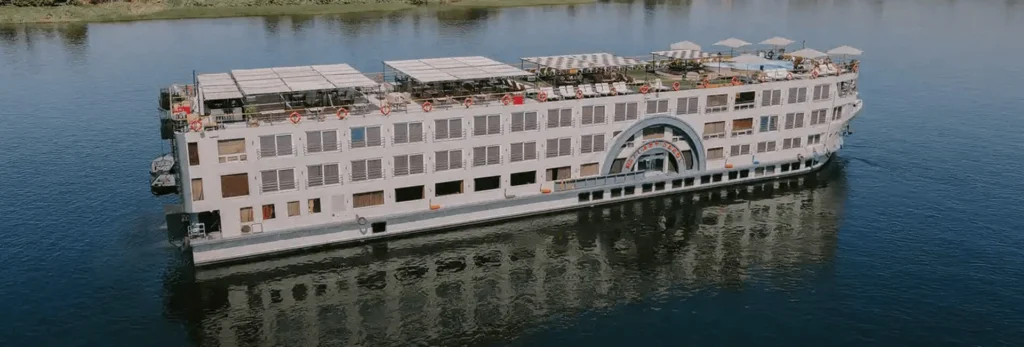 Lady Carol Nile Cruise photo 1